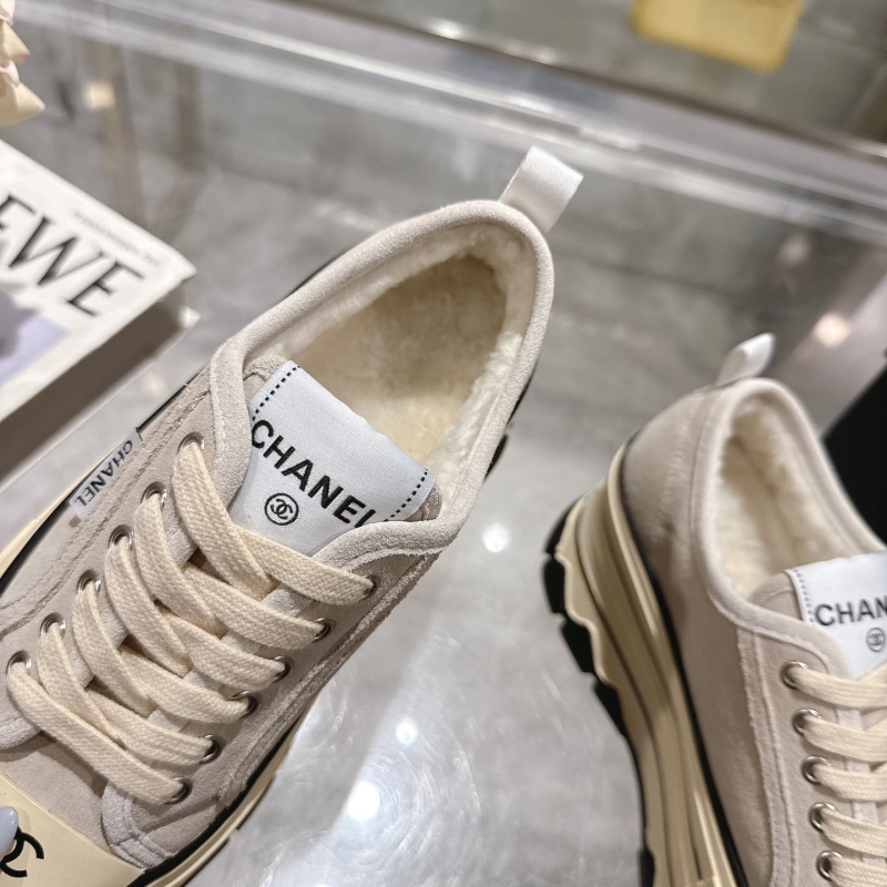 Ch**el sport shoes